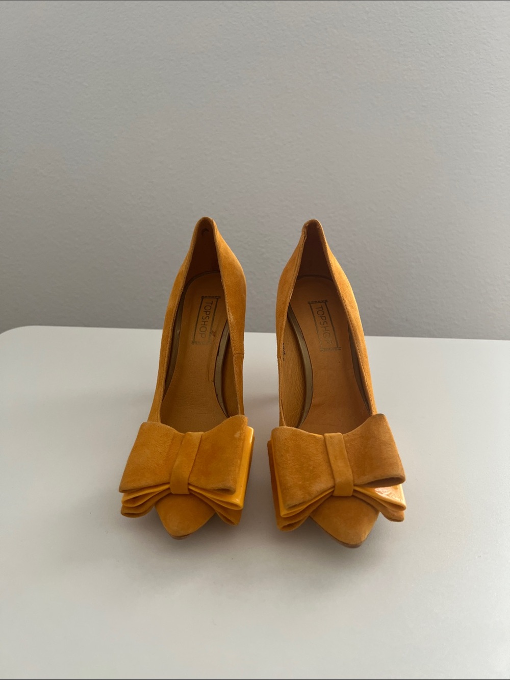 Topshop Ochre Bow Pointed Toe Pumps